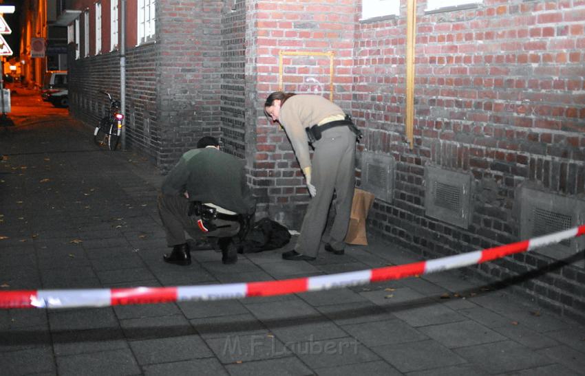 Messerstecherei Koeln Ehrenfeld Alpenerstr P02.JPG